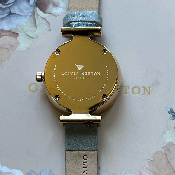 Olivia Burton Queen Bee Watch With 30mm Grey Pearl Face & Grey Leather Band - Picture 3 of 8